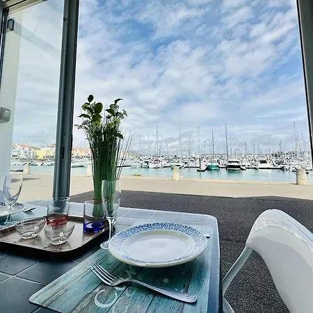 Avec Vue Imprenable Sur Le Port De Plaisance 4 Pers شقة *